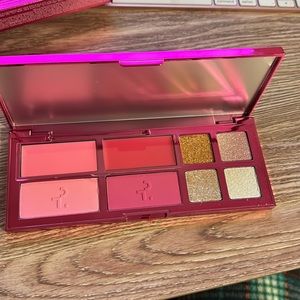 Patrick ta holiday palette